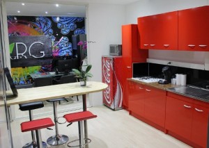 sshot-kitchen_red